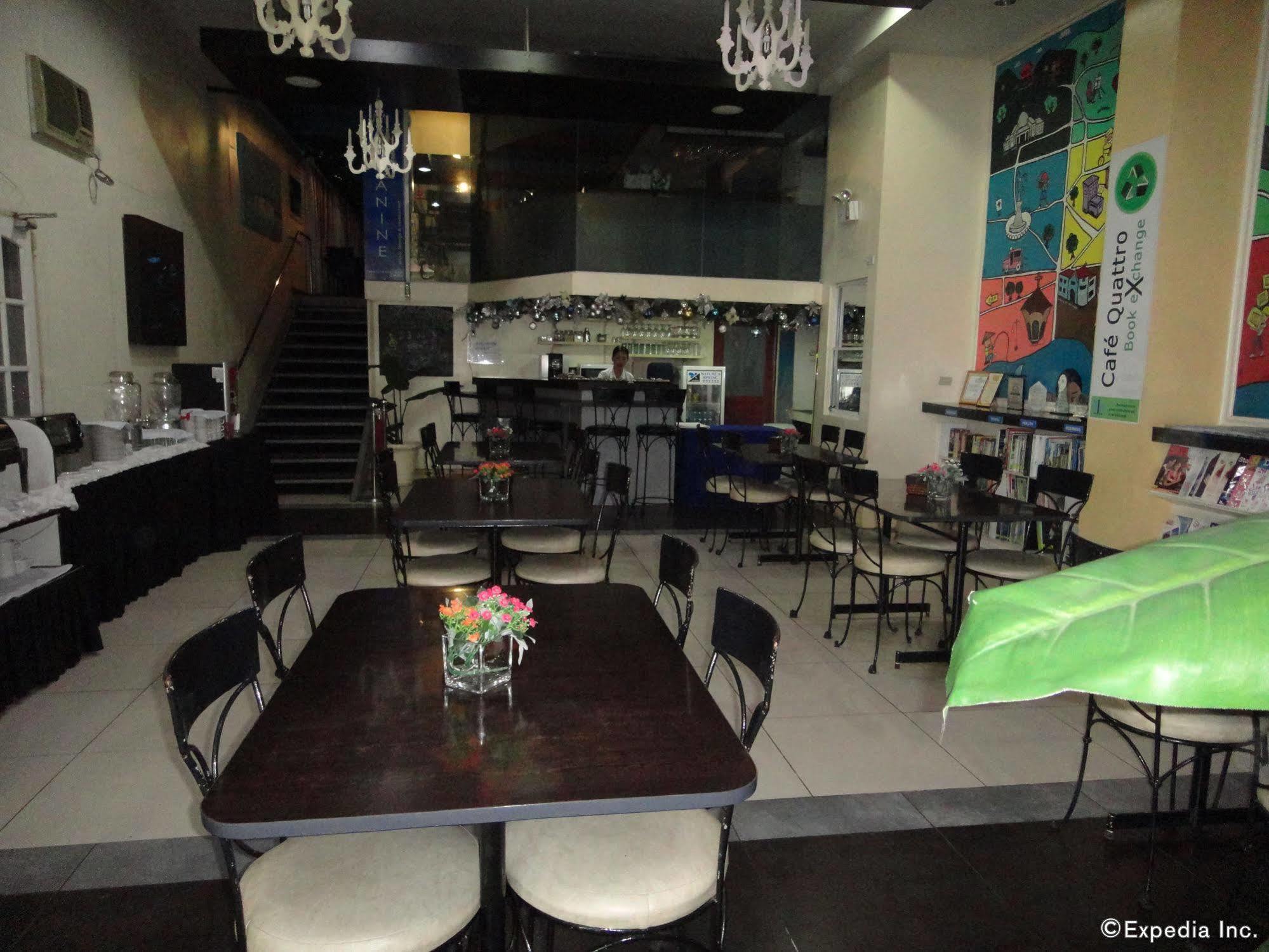 Hotel Pier Cuatro Cebu Ngoại thất bức ảnh